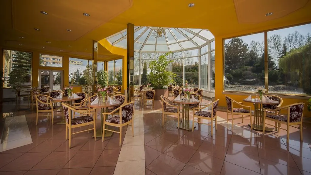 ****  Top Hotel Praha Czech Republic