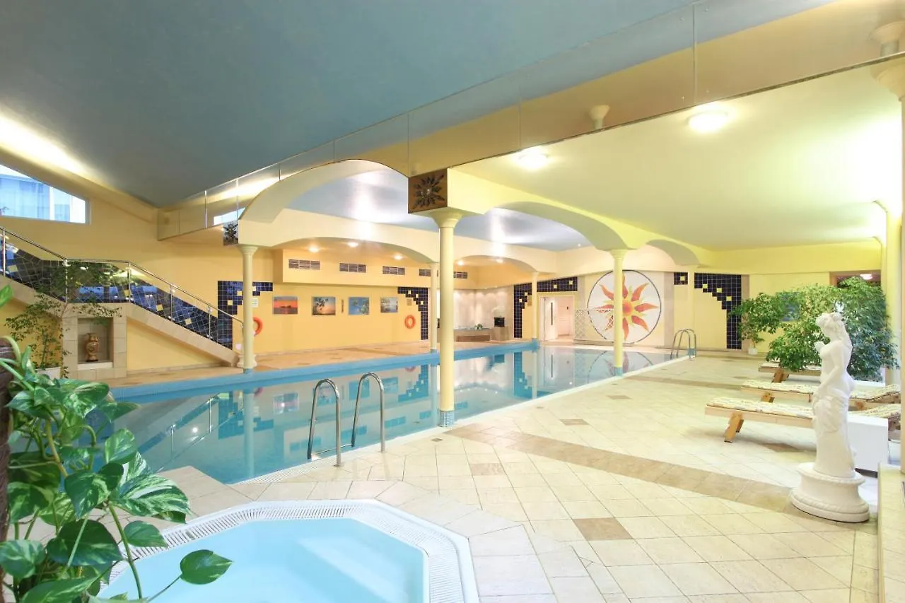 Top Hotel Praha 4*, Prague