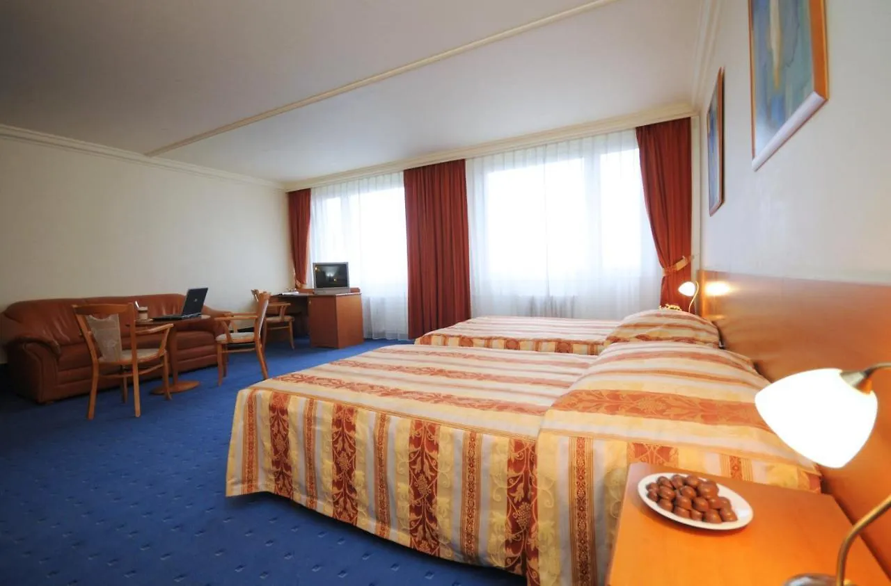Top Hotel Praha 4*, Prag Tjeckien